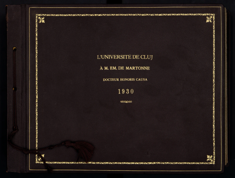 Couverture de l'album photographique offert à Emmanuel de Martonne par l'Université de Cluj en 1930