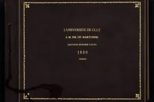 Couverture de l'album photographique offert à Emmanuel de Martonne par l'Université de Cluj en 1930
