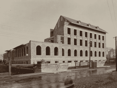L'Institut de Physiologie en construction