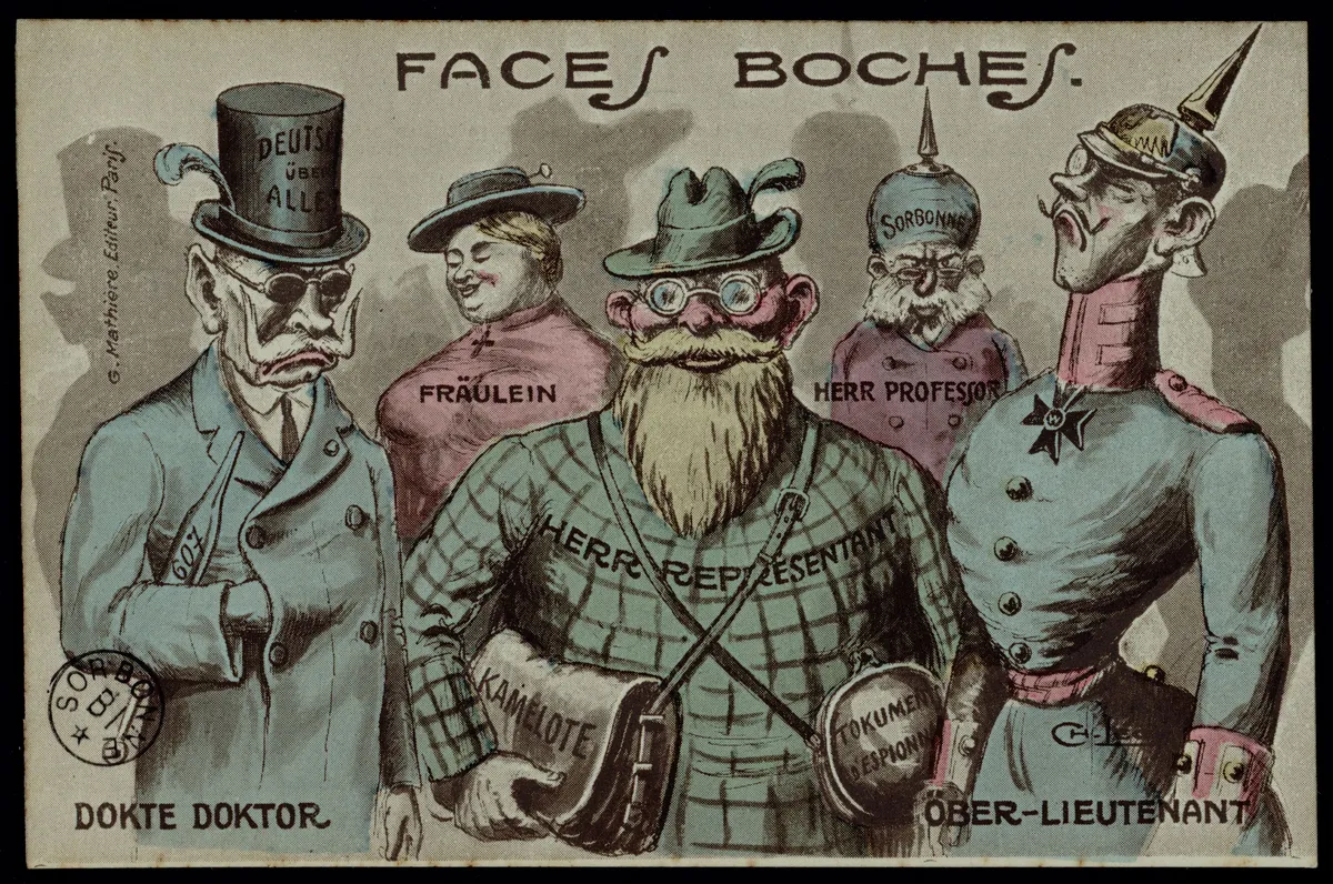 Carte postale caricaturale présentant cinq personnages allemands stéréotypés, étiquetés « Dokte Doktor », « Fräulein », « Herr Representant », « Herr Professor » et « Ober-Lieutenant ». Estampille de la bibliothèque de la Sorbonne.
