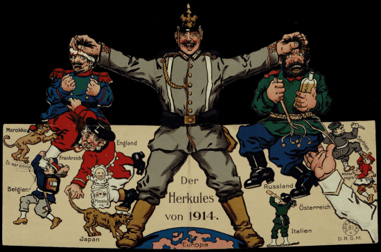 Carte à système dépliant ouverte (Der Herkules von 1914) : soldat allemand en uniforme feldgrau debout sur un globe terrestre, les bras écartés, tenant à gauche un soldat français en uniforme bleu et rouge et à droite un soldat russe en uniforme vert et bleu. De petits personnages représentant les nations alliées s'accrochent aux deux soldats.