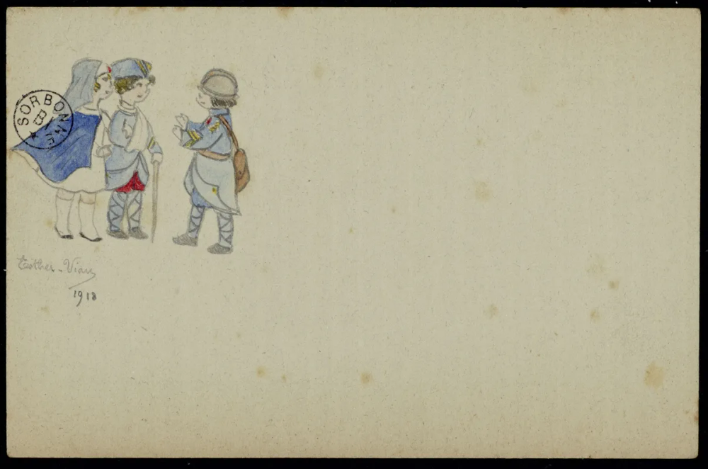 Carte aquarellée minimaliste : trois enfants miniatures dans le coin en haut à gauche — une fillette en costume d'infirmière et deux garçons en costumes de poilus, dont un ayant un bras en écharpe et une béquille. Grand espace vide à droite.