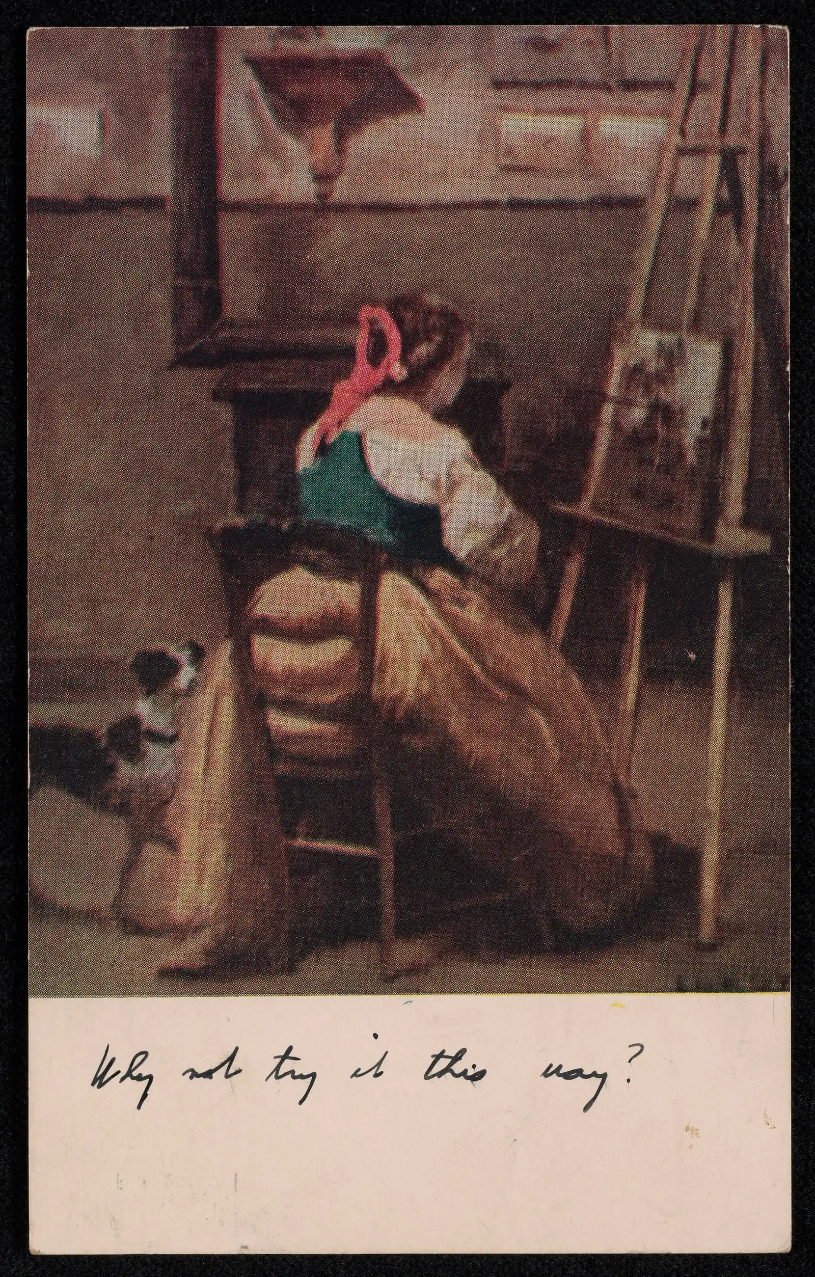 Carte postale reproduisant une peinture d'une femme peignant dans un atelier, un chien à ses pieds, avec note manuscrite au bas de l'image.