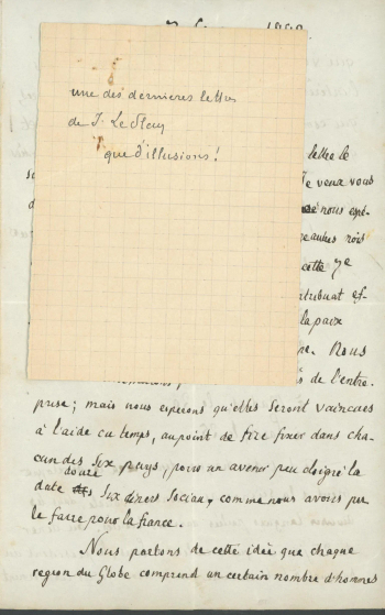 Feuillet de papier quadrillé portant trois lignes manuscrites, posé sur une lettre manuscrite dont il masque une partie.