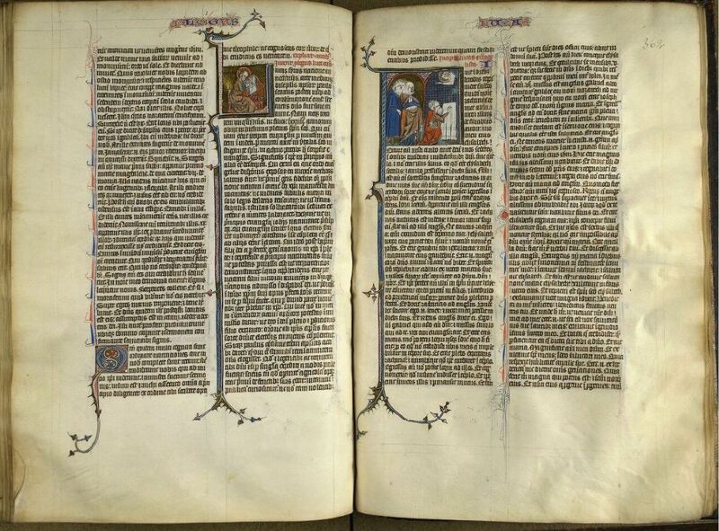 MS 9, f. 361v-362r. Bible médiévale ouverte : texte à deux colonnes copié sur parchemin ; page de gauche :  au bas de la colonne de gauche, initiale Q rose, bleu et or, décor de feuilles rouge et bleu en son centre, décor de rinceaux en prolongement de la hampe ; en haut de la colonne de droite, grande initiale L historiée maquant le début du texte "L/ucas syrus", scène montrant sur fond or, Saint Luc (habit bleu, mateau ocre) écrivant assis sur un meuble-pupitre rouge, décor de rinceaux en prolongement de la hampe ; page de droite : en haut de la colonne gauche, grande initiale F historiée,  marquant le début du texte "F/uit i diebz", scène de l'annonce à Zacharie : partie droite sur fond bleu, l'Ange Gabriel (tête et bras de profil dans coin supérieur droit) apparaissant à Zacharie, couvert d'un manteau rouge et vert, agenouillé devant un autel,  en arrière, partie gauche sur fond or, Elisabeth mains jointes, habillée d'une robe bleue et d'un manteau ocre, et deux hommes, celui au premier plan en habit bleu, l'autre en rouge, décor de rinceaux en prolongement de la hampe.